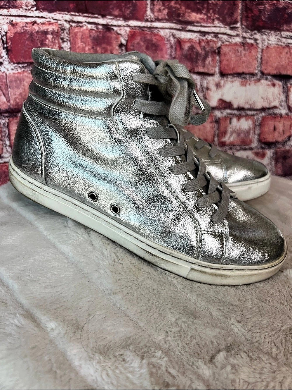 Fuego Metallic Silver High Top Dance Sneakers Size 9M 10W